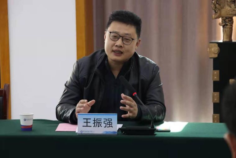 关于青岛黄海：找到突破口瞄准前八名的信息